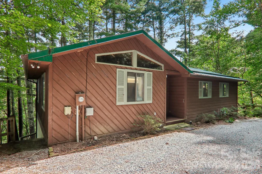 21 Wild Bird Lane Maggie Valley, NC 28751