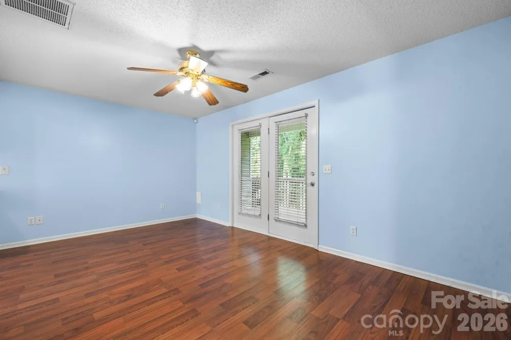 3245 White Oak Court Claremont, NC 28610