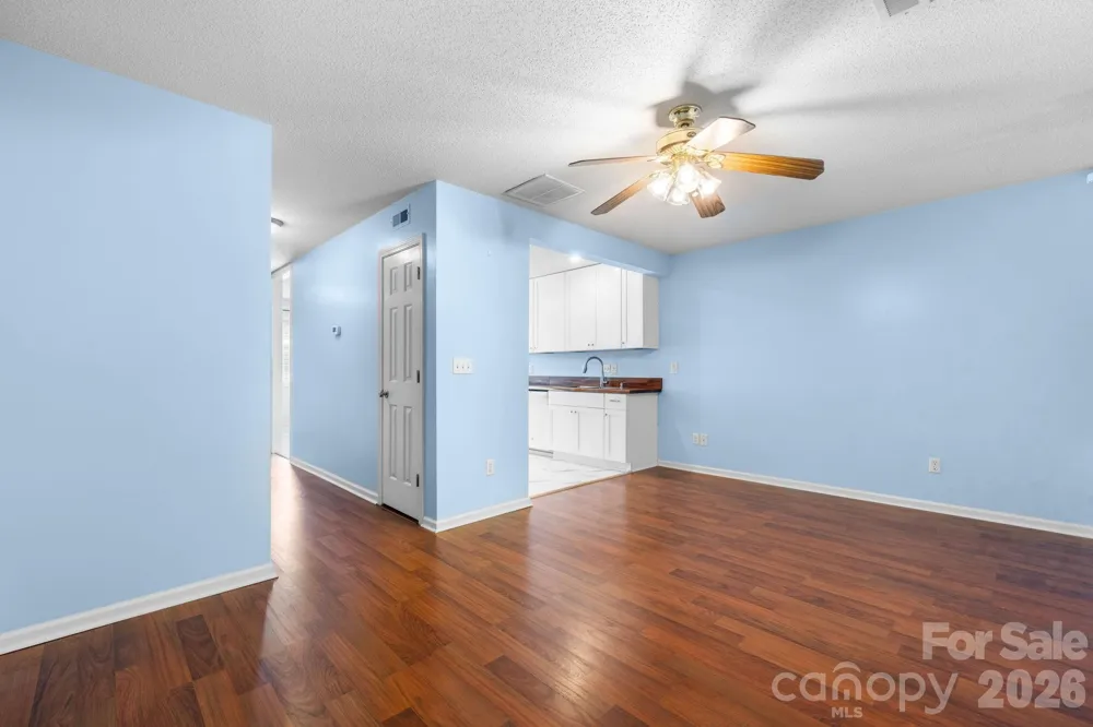 3245 White Oak Court Claremont, NC 28610