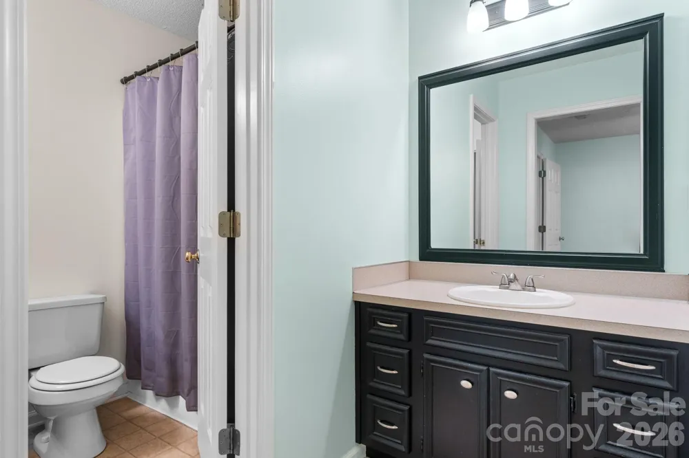 3245 White Oak Court Claremont, NC 28610