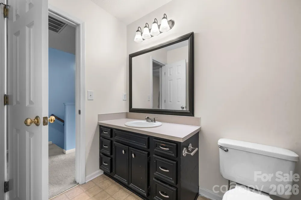 3245 White Oak Court Claremont, NC 28610