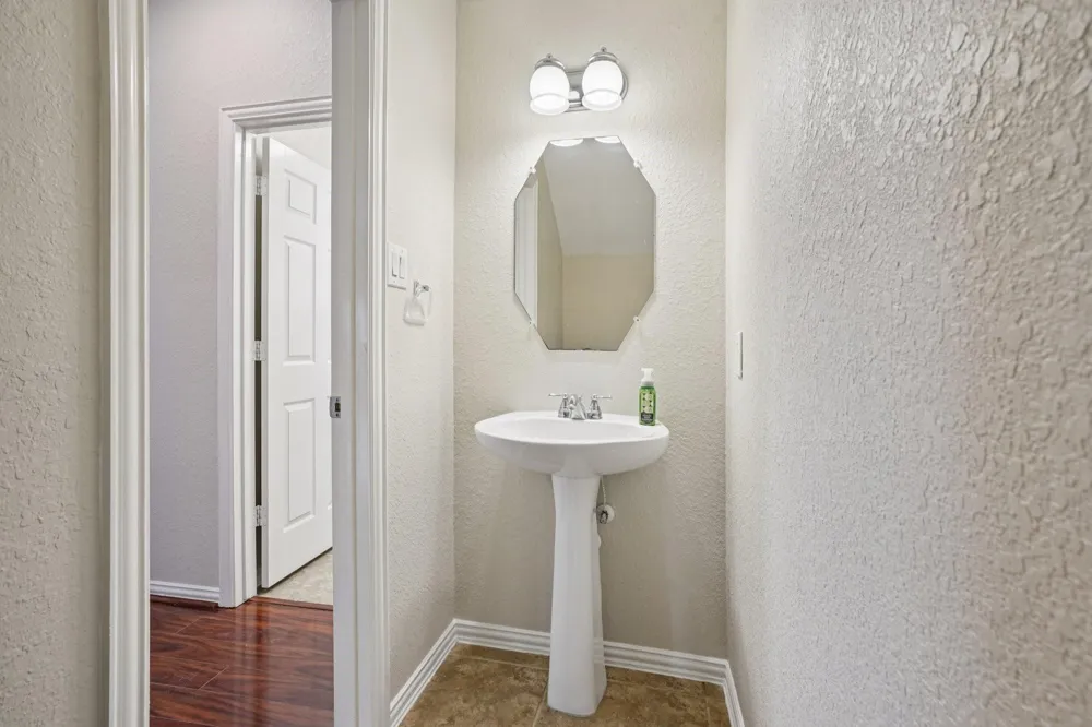 1314 Ravenel Lane Sugar Land, TX 77479