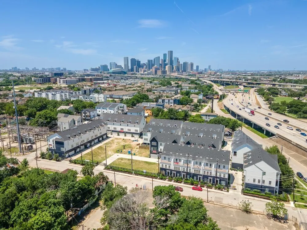 741 Bringhurst Street Houston, TX 77020