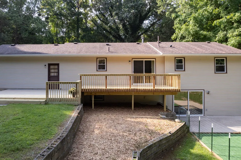 5881 E Hj Avenue Kalamazoo, MI 49048