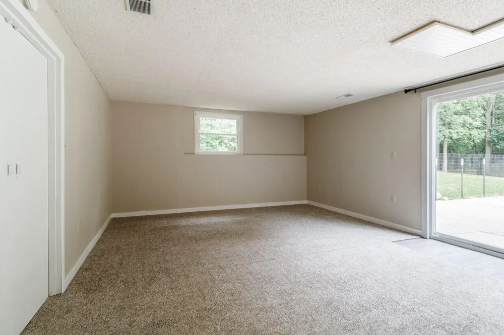 5881 E Hj Avenue Kalamazoo, MI 49048