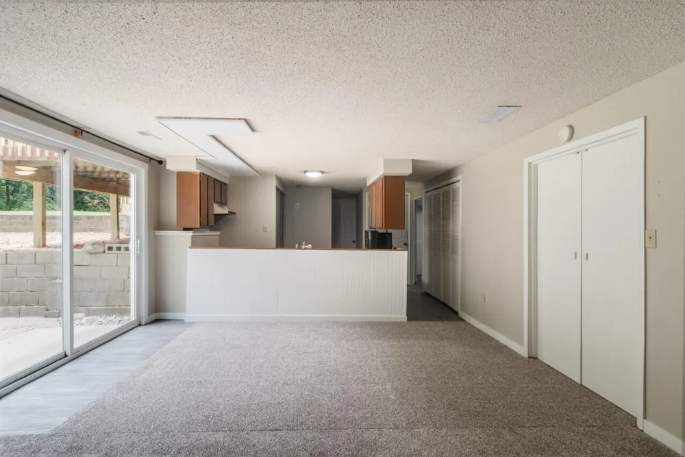 5881 E Hj Avenue Kalamazoo, MI 49048