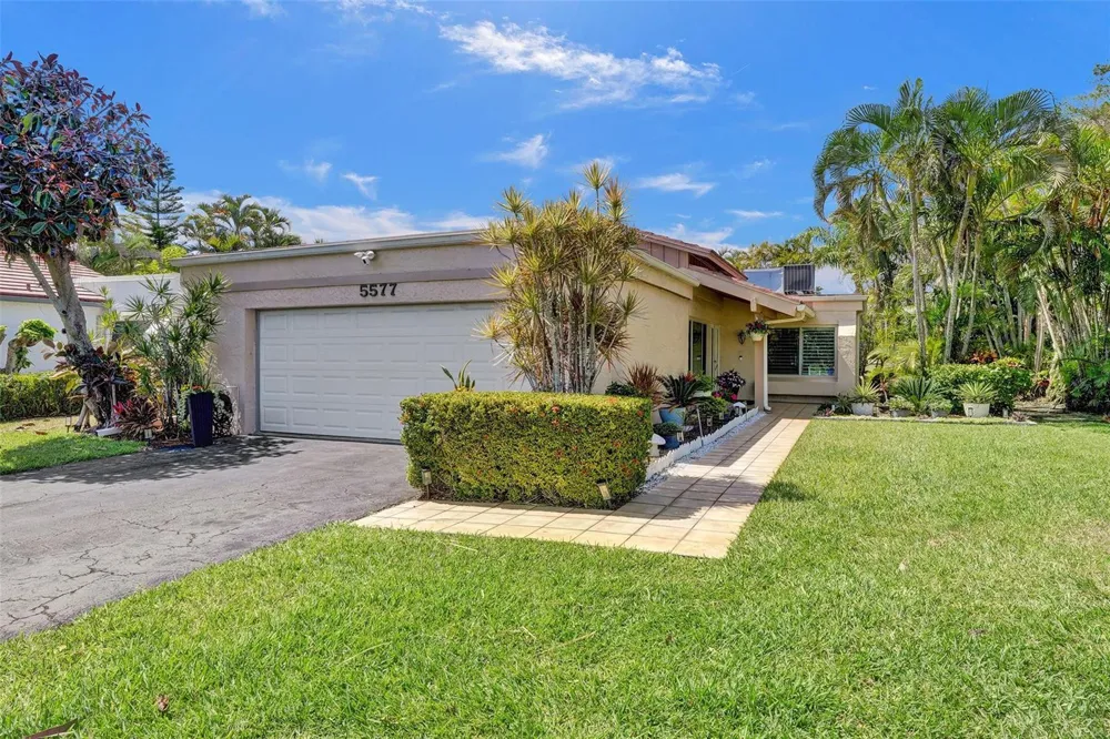 5577 Ainsley Court Boynton Beach, FL 33437