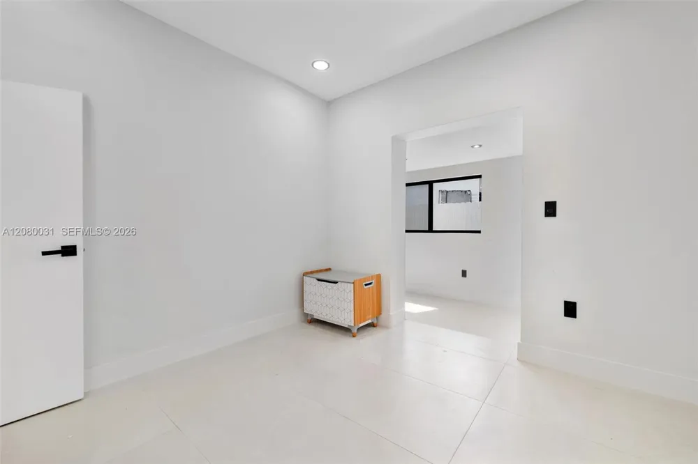 335 NW 108th St Miami, FL 33168