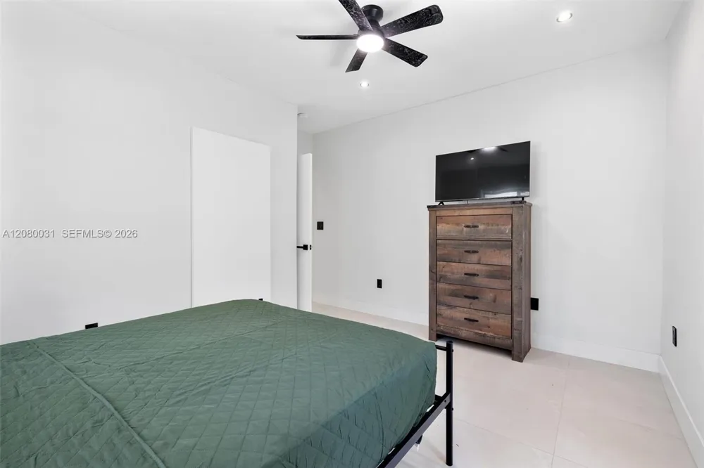 335 NW 108th St Miami, FL 33168
