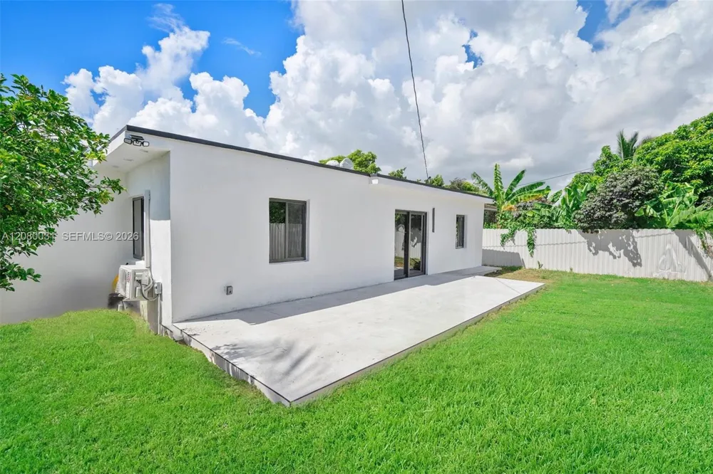 335 NW 108th St Miami, FL 33168