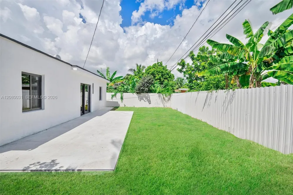 335 NW 108th St Miami, FL 33168