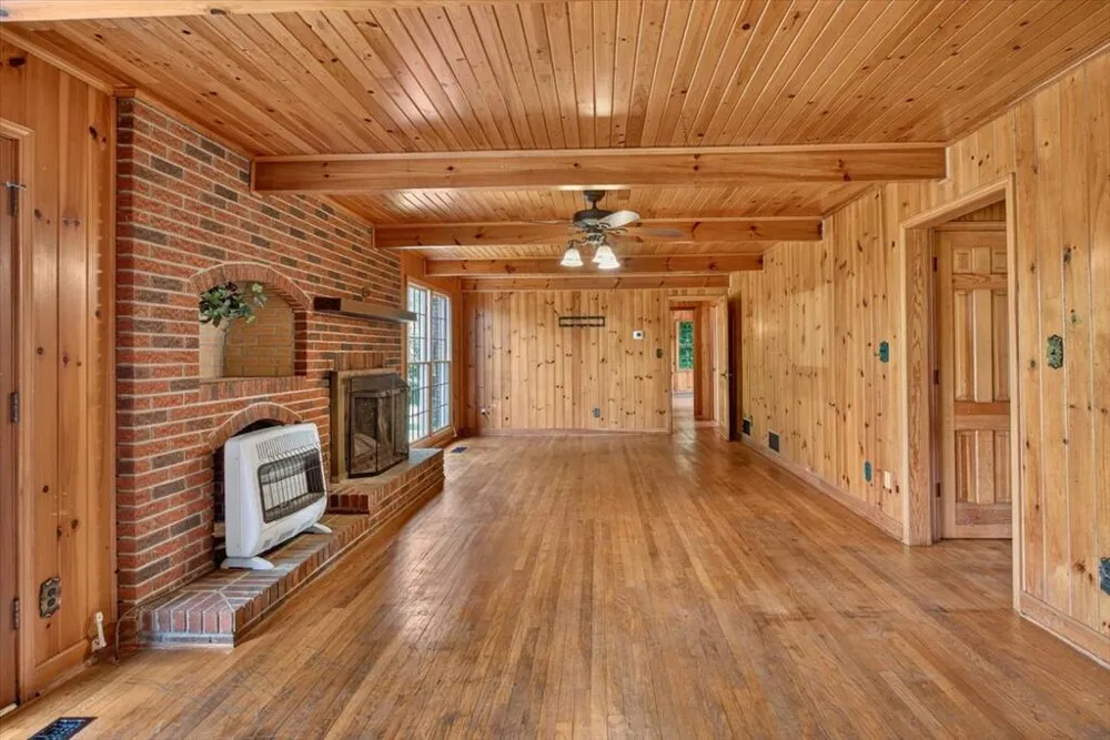 195 River Street Ellijay, GA 30540