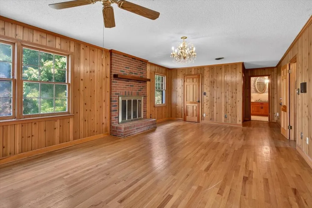 195 River Street Ellijay, GA 30540
