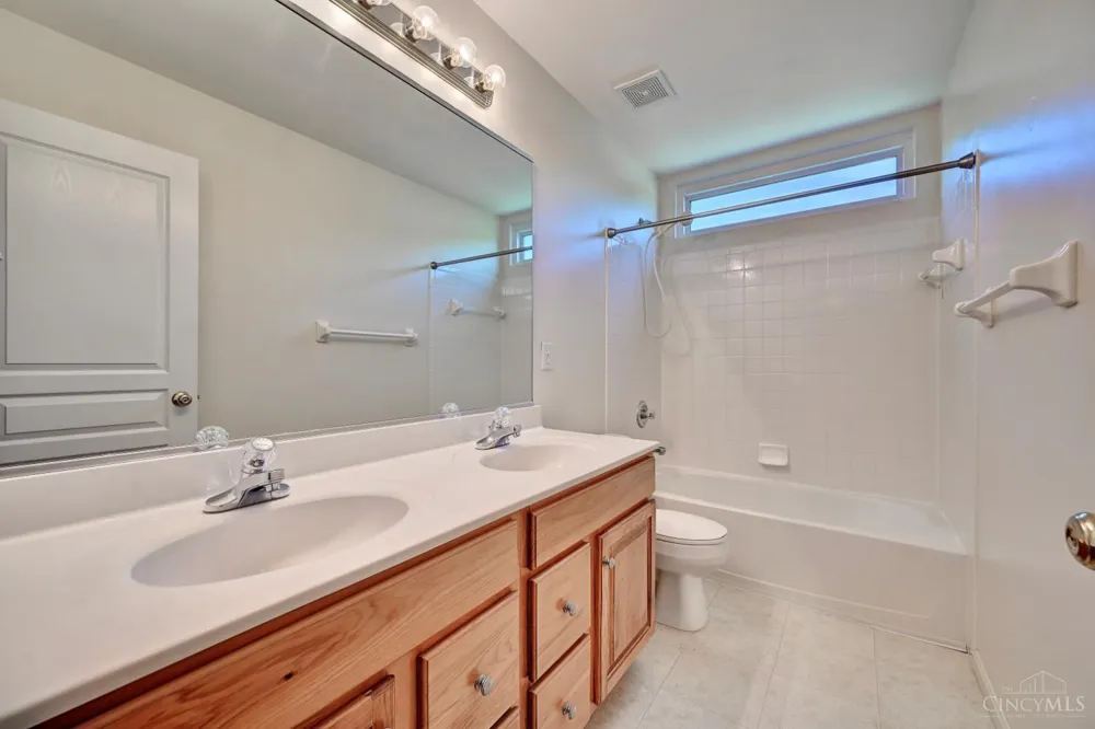 5925 Milburne Drive Miami, OH 45150
