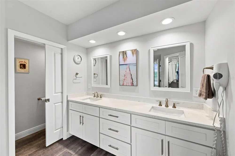 960 STARKEY ROAD #7205 Largo, FL 33771