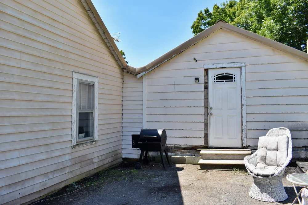 1512 Adams Street Athens, TN 37303