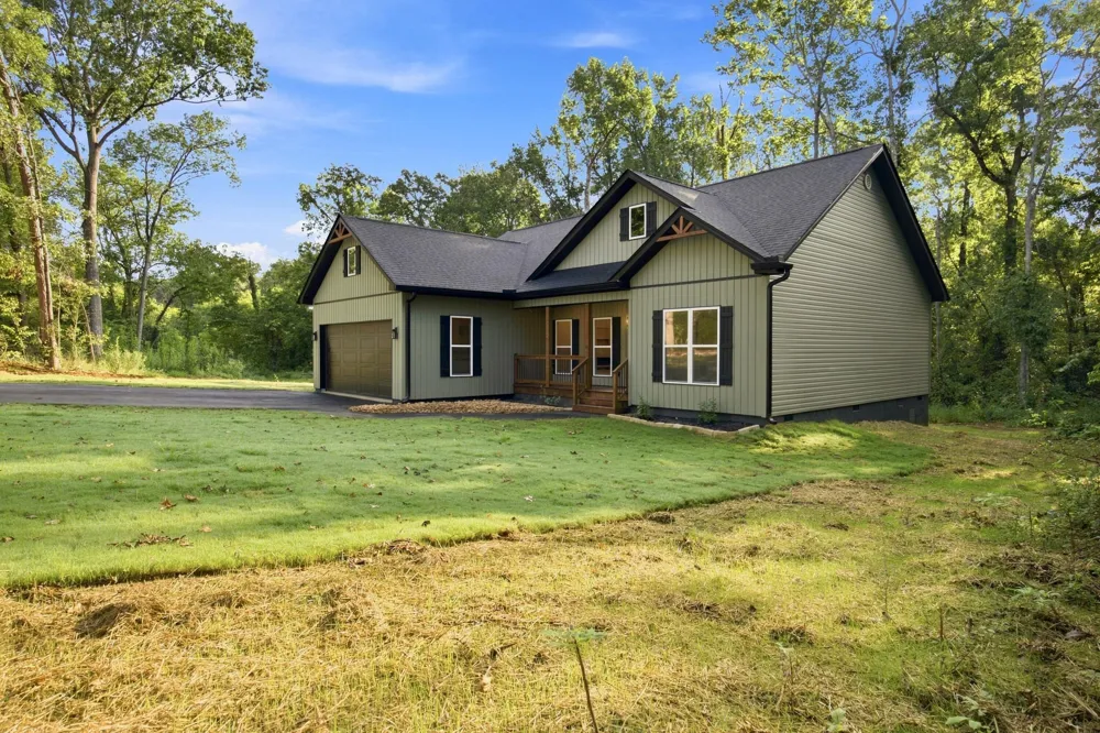 60 Tommy Lane Rossville, GA 30741