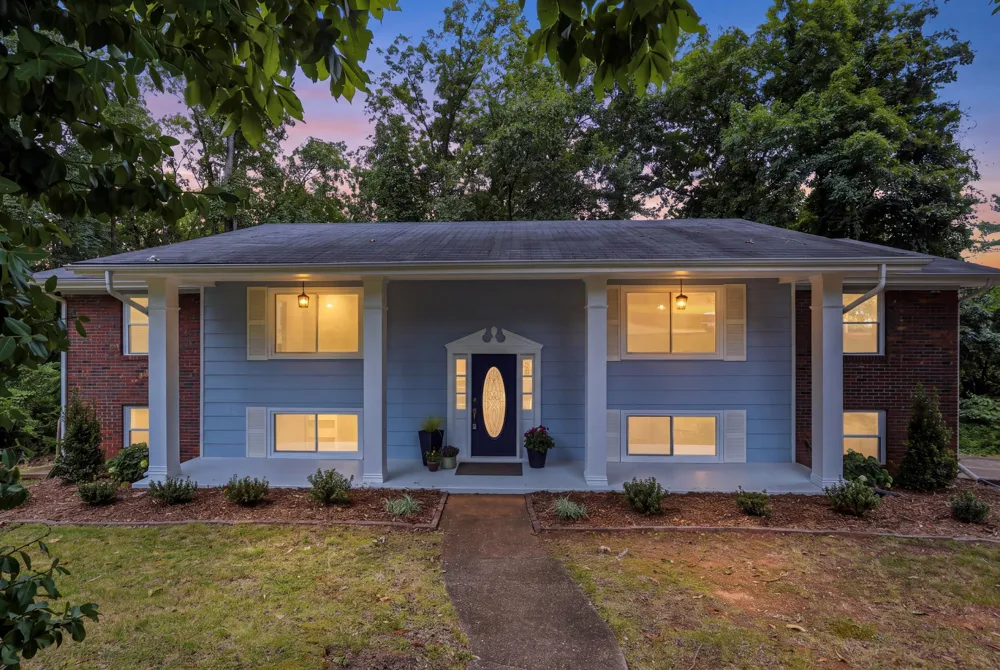 2824 Ridgecrest Drive Chattanooga, TN 37406