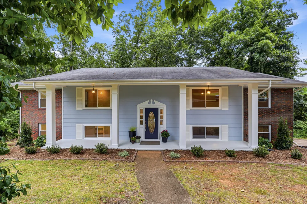2824 Ridgecrest Drive Chattanooga, TN 37406