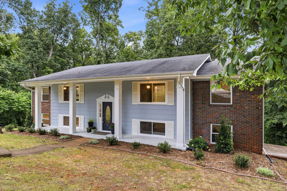 2824 Ridgecrest Drive Chattanooga, TN 37406