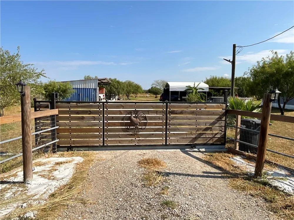 14552 County Road 1412 Sinton, TX 78387