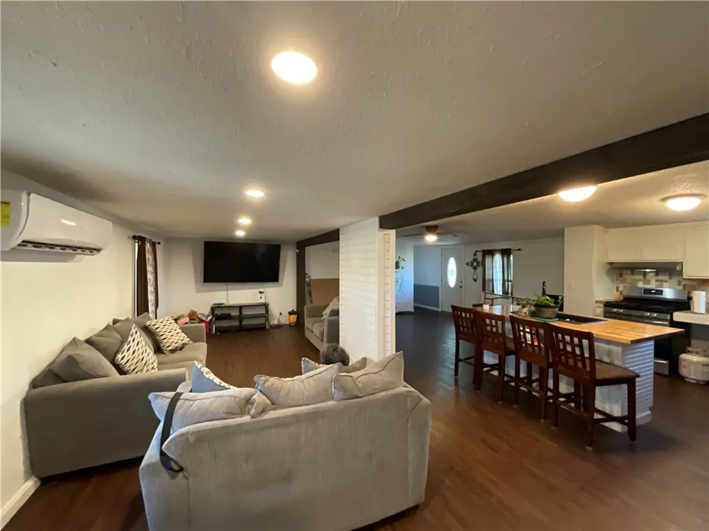 14552 County Road 1412 Sinton, TX 78387