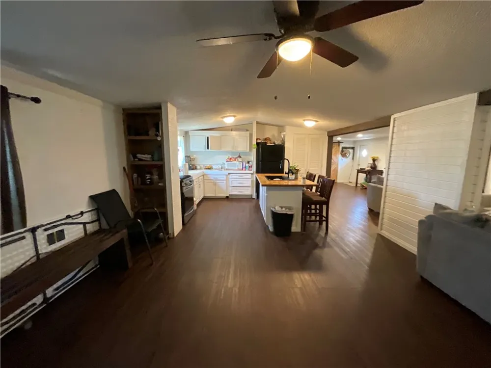 14552 County Road 1412 Sinton, TX 78387