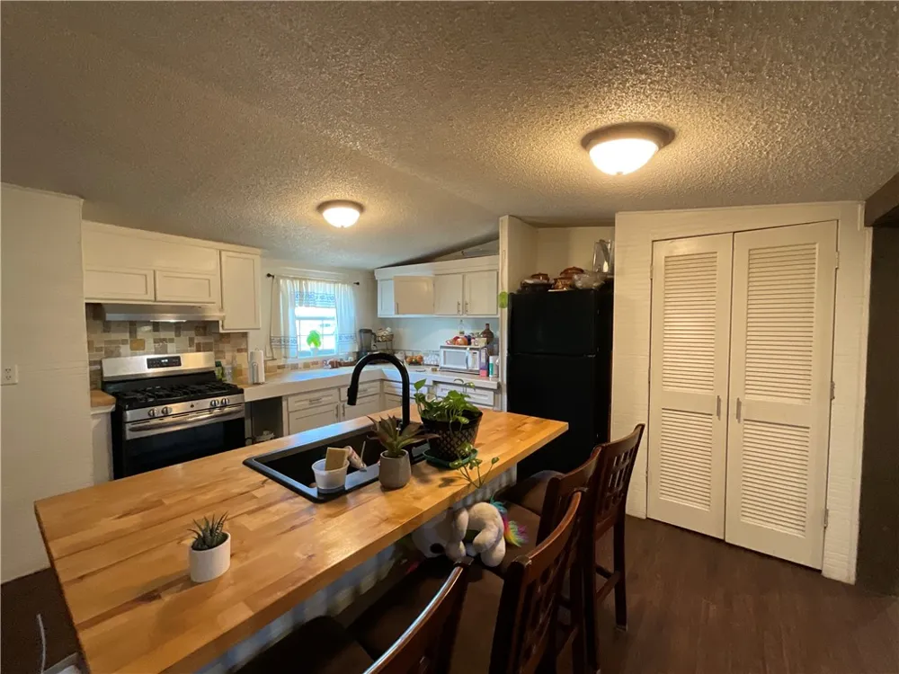 14552 County Road 1412 Sinton, TX 78387