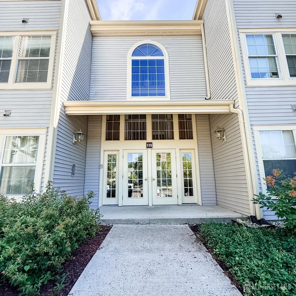 115 Federal Court #5 West Windsor, NJ 08540