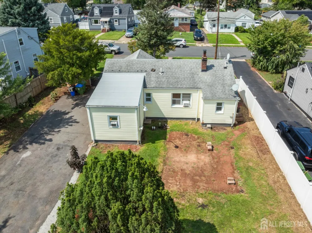 30 Runyon Avenue Edison, NJ 08817