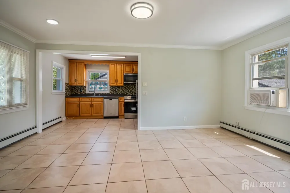 30 Runyon Avenue Edison, NJ 08817