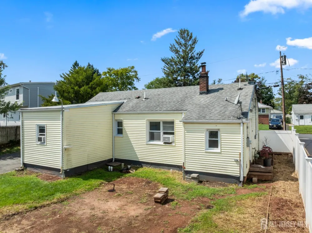 30 Runyon Avenue Edison, NJ 08817