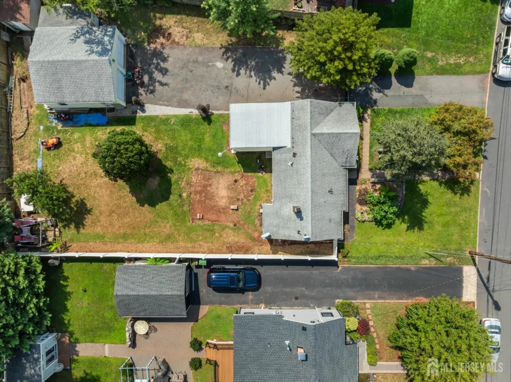 30 Runyon Avenue Edison, NJ 08817