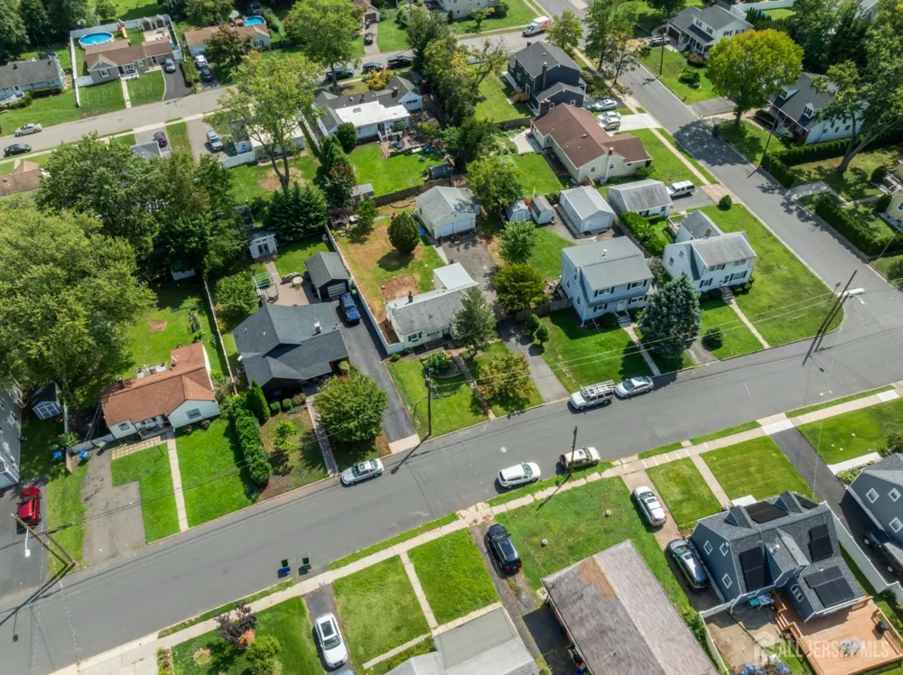 30 Runyon Avenue Edison, NJ 08817