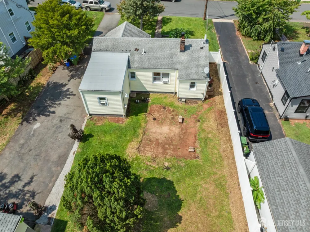 30 Runyon Avenue Edison, NJ 08817
