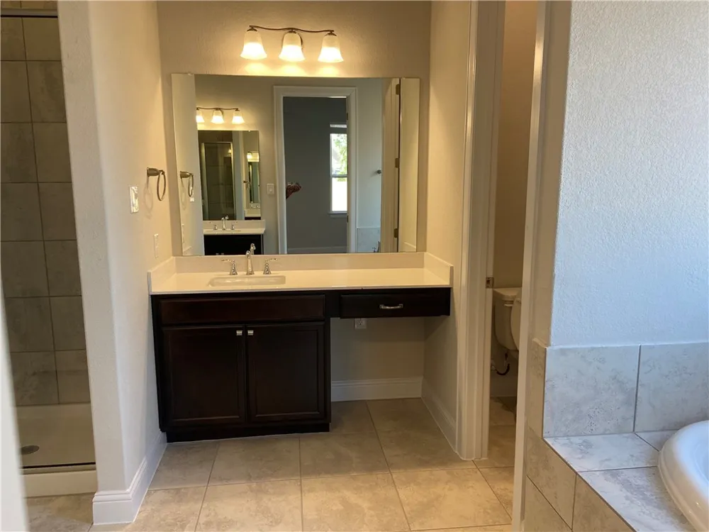 2229 Base Burner Path Leander, TX 78641
