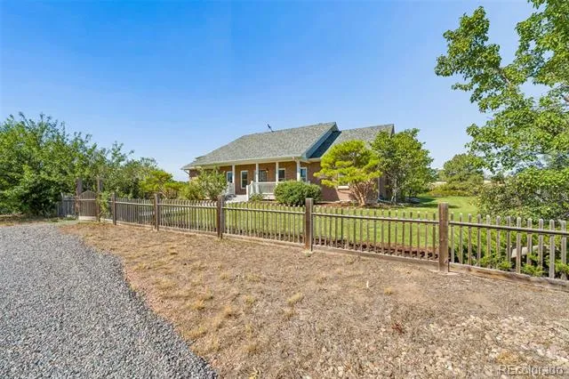 15583 Quivas Street Broomfield, CO 80023