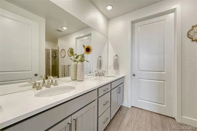 7843 Plateau Creek Lane Littleton, CO 80125