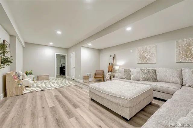 7843 Plateau Creek Lane Littleton, CO 80125
