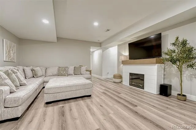7843 Plateau Creek Lane Littleton, CO 80125