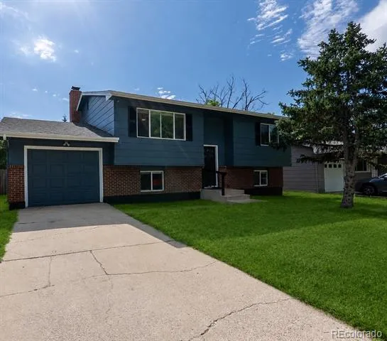 925 Arrawanna Street Colorado Springs, CO 80909