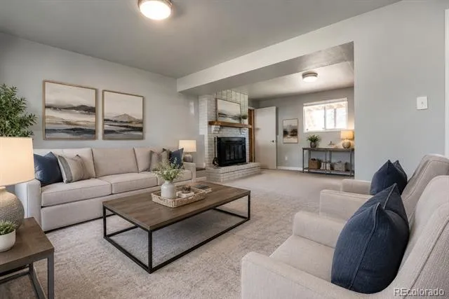 925 Arrawanna Street Colorado Springs, CO 80909