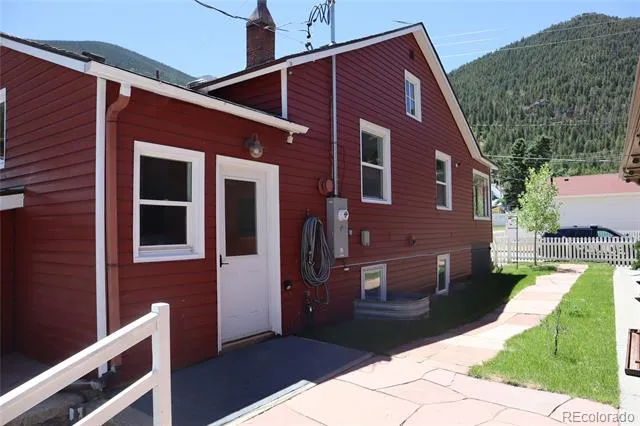 608 5th Street #B Georgetown, CO 80444