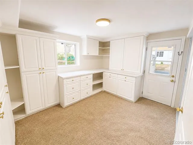 2862 S Ivan Way Denver, CO 80227