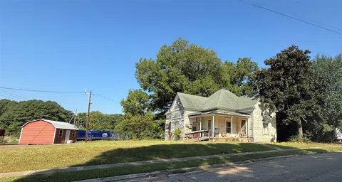 2681 Main St