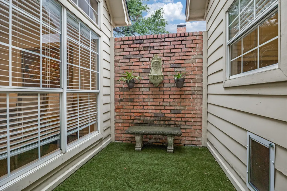 5604 Encore Drive Dallas, TX 75240