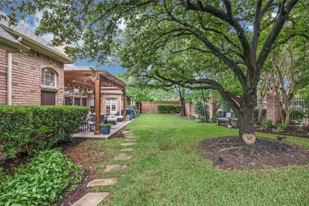 5604 Encore Drive Dallas, TX 75240