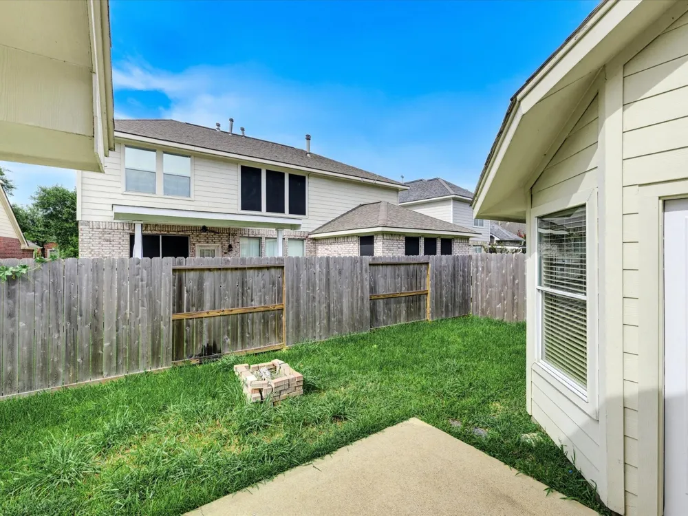 4619 Schiller Park Lane Sugar Land, TX 77479