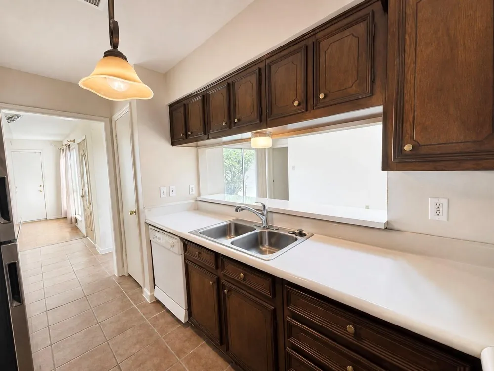 10602 Sandpiper Drive Houston, TX 77096