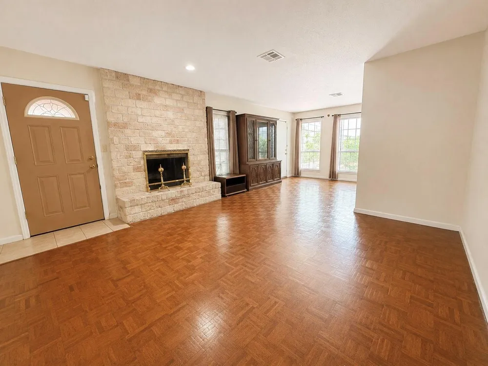 10602 Sandpiper Drive Houston, TX 77096